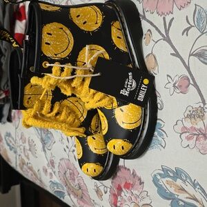 Dr. Martens brand new sz 1